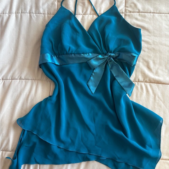 Other - Elegant Teal Sleeveless Top with Bow